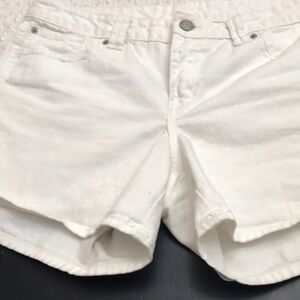 Gap 1969 Classic White Denim Shorts